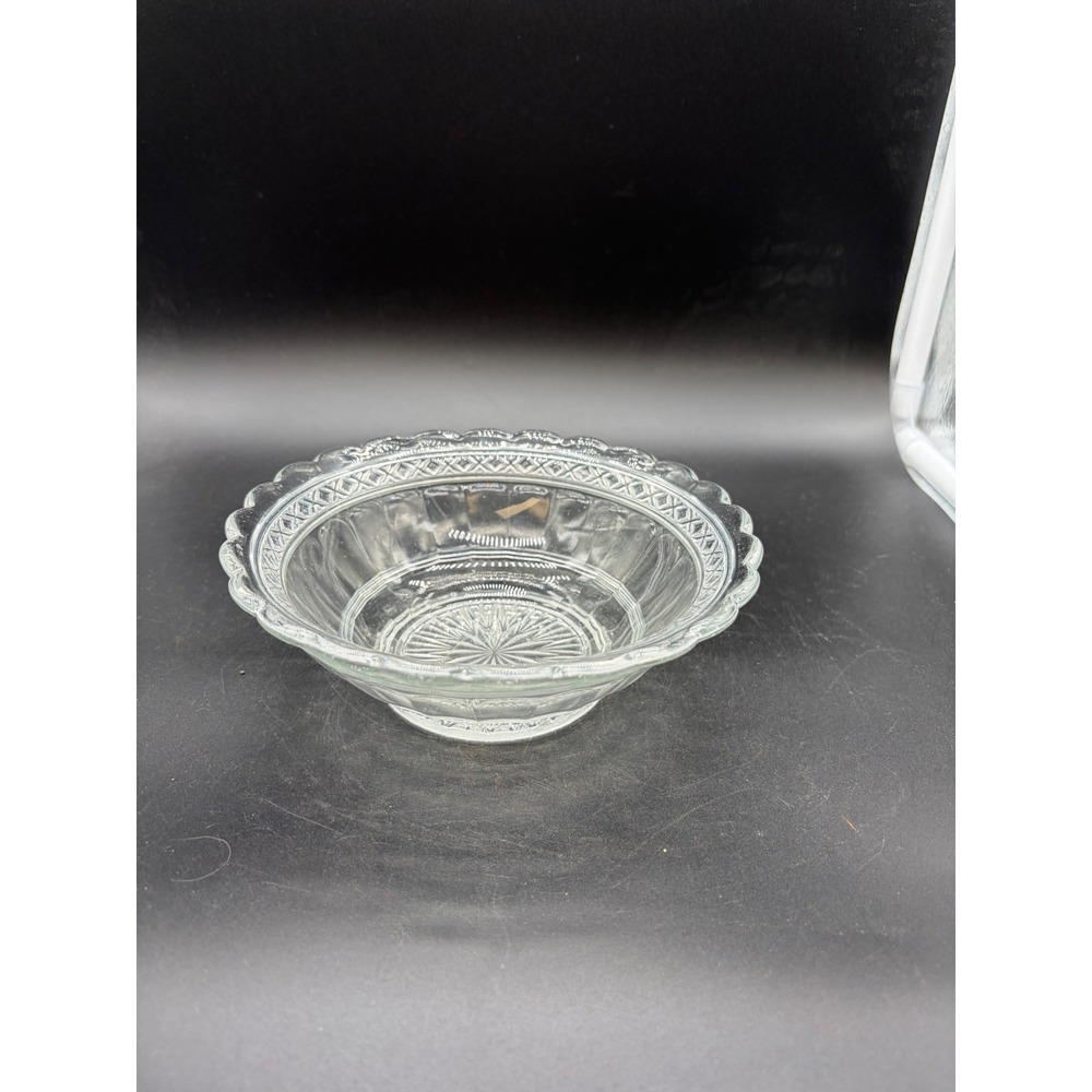 Vintage‎ Indiana Glass Star Band 6"Bosworth Candy Dish